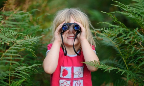 Young girl bird watching © David Tipling/2020VISION