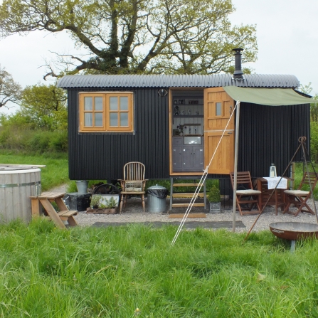 Farmstead Glamping 1