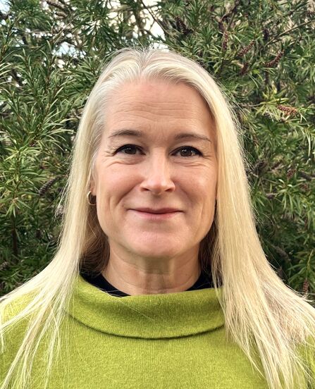 Head and shoulders photo of Crystal Johnson